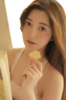 男女一边摸一边羞羞网站免费